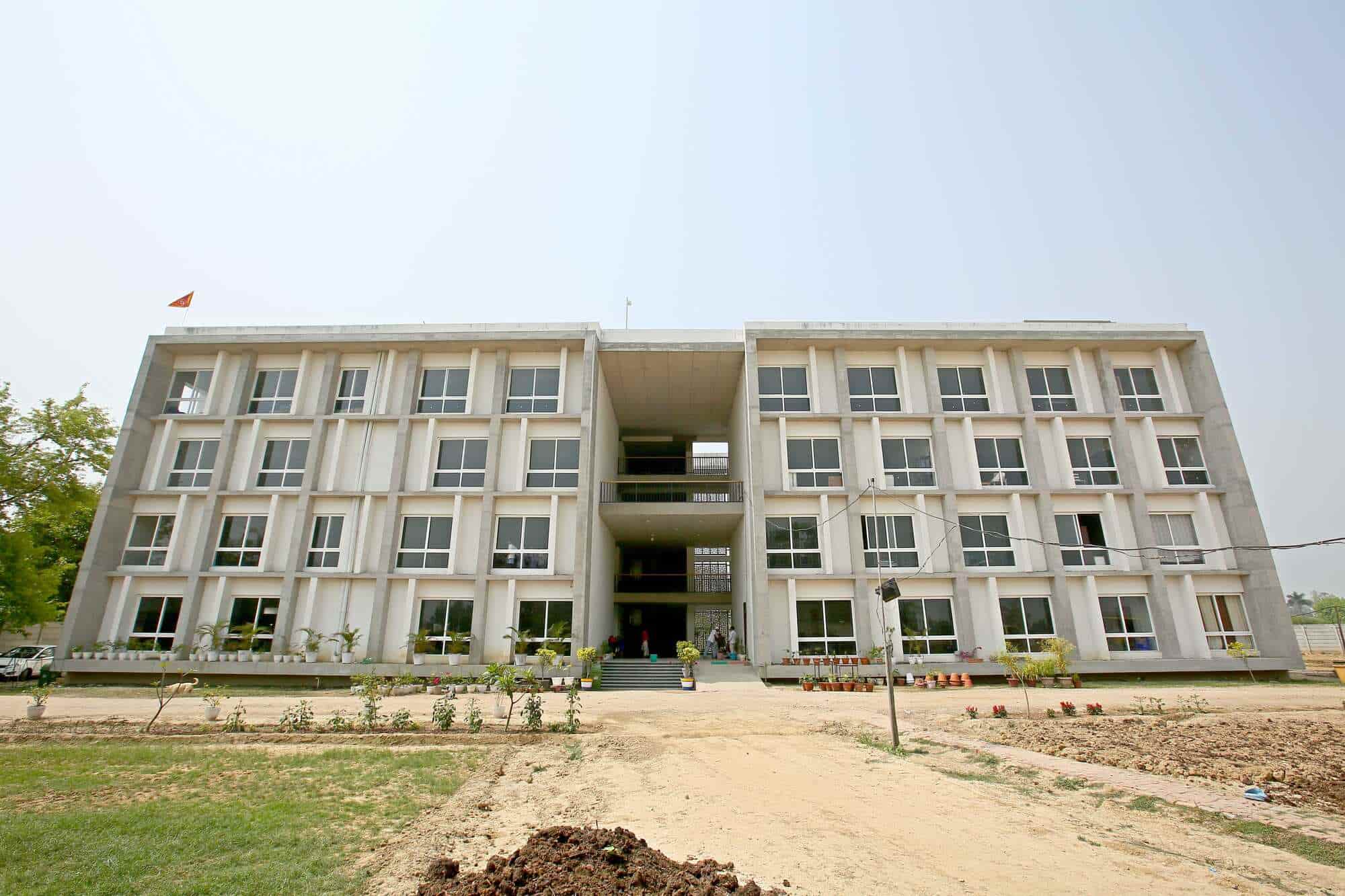 Krishna Nursing Institute 